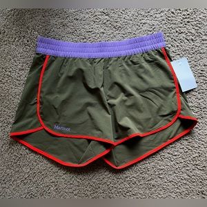 Women’s Marmot Elda Olive Active/Hiking Shorts! Size: Medium. NWT!